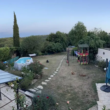 بيت للعطل Maison De *